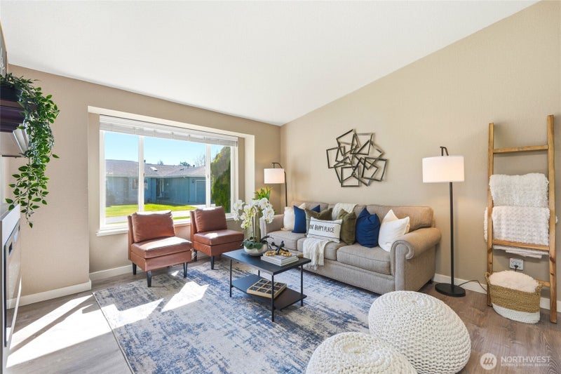 2901 Club Court 316