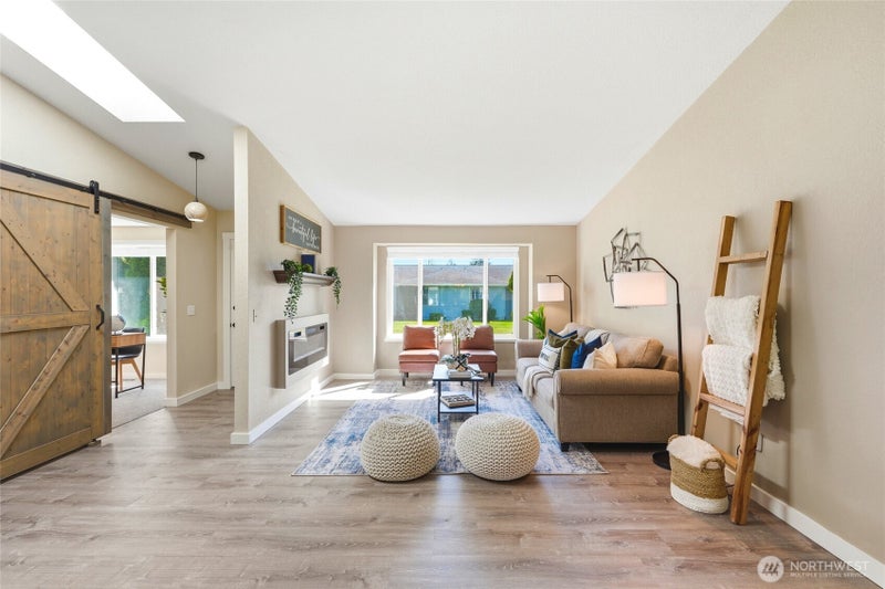2901 Club Court 316