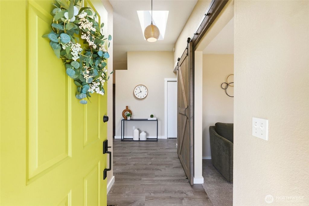 Photo of 2901 Club Court #316, Mount Vernon, WA 98273 (MLS # 2506402)