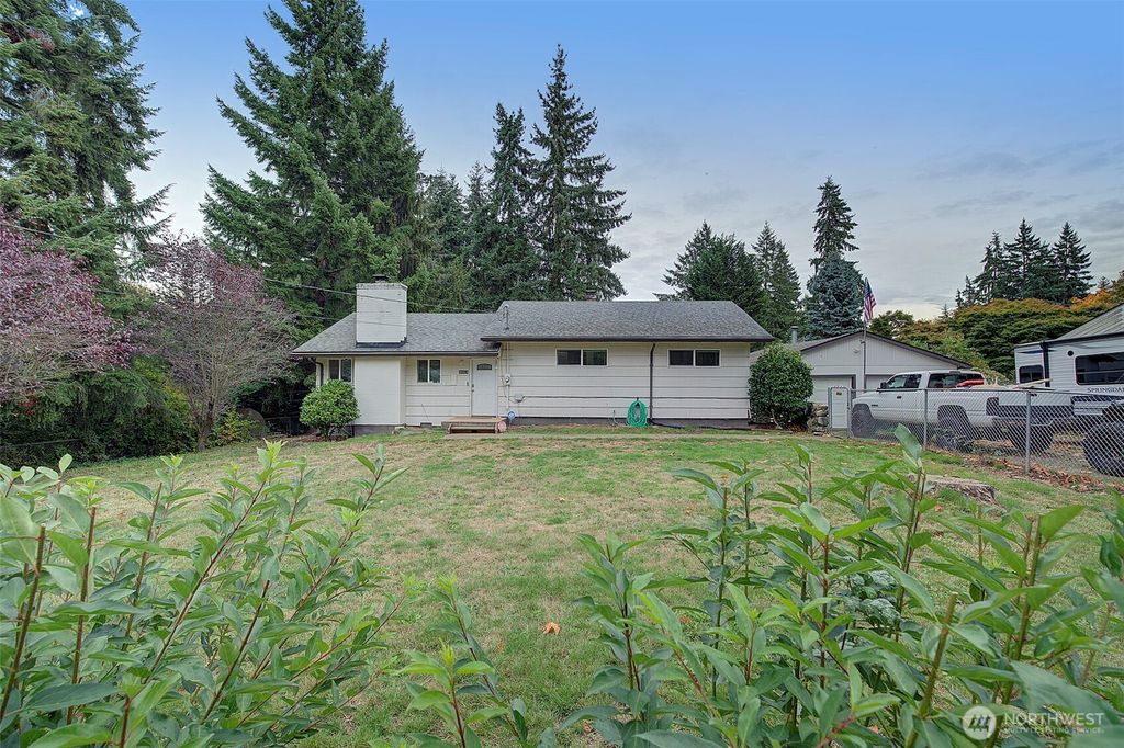 Photo of 35814 11th Avenue SW, Federal Way, WA 98023 (MLS # 2448335)