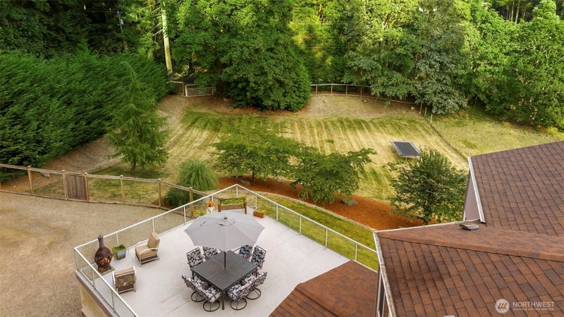 888 Leschi Way