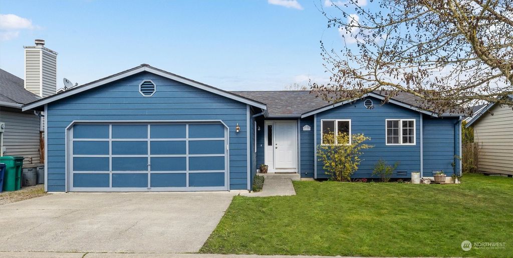 Photo of 27327 Country Place NW, Stanwood, WA 98292 (MLS # 2052813)