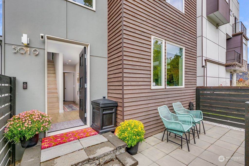 Photo of 5019 Delridge Way SW, Seattle, WA 98106 (MLS # 2290778)