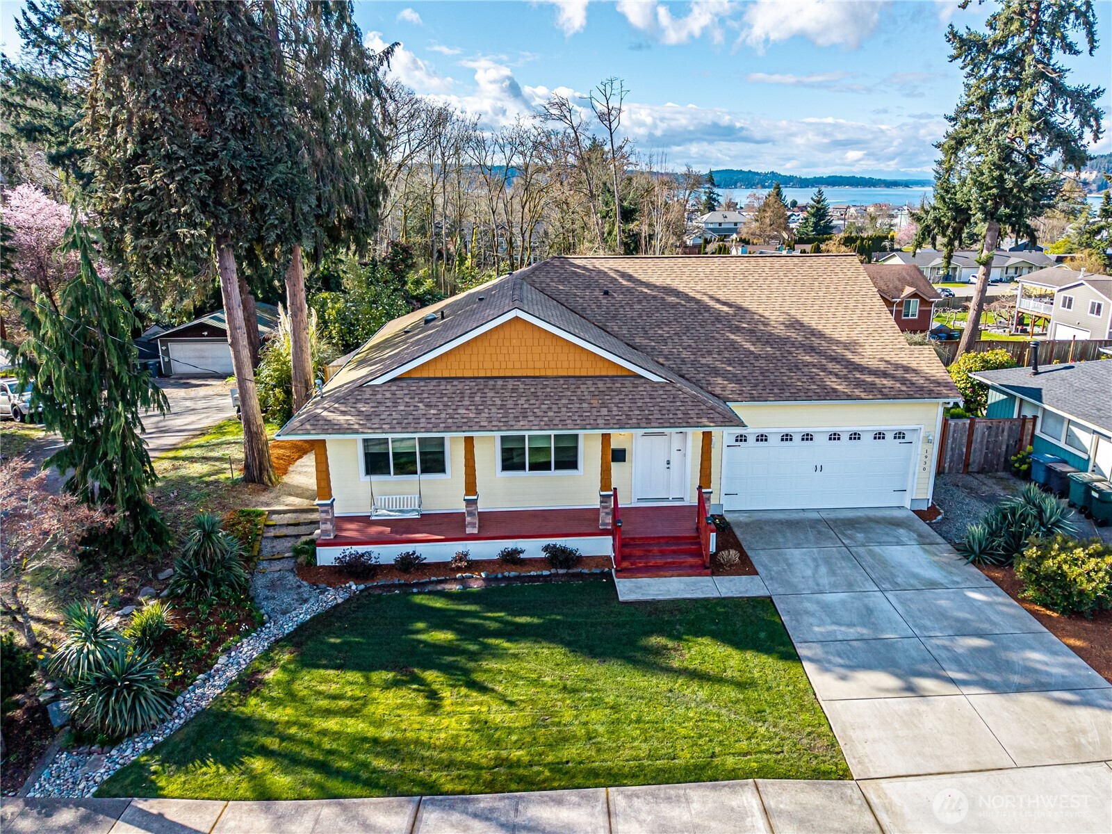 1930 Westridge Avenue W