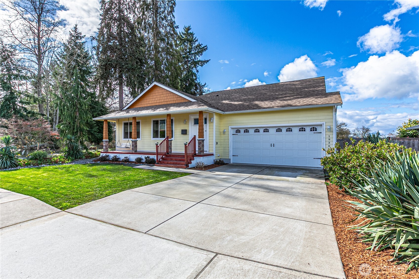 1930 Westridge Avenue W