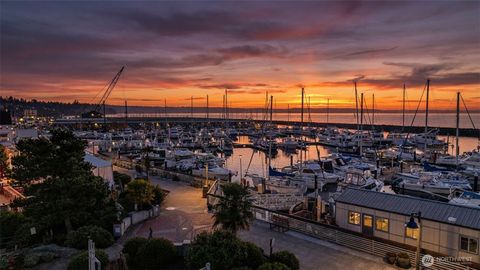 22222 Dock Avenue S 1B Des Moines WA 98198