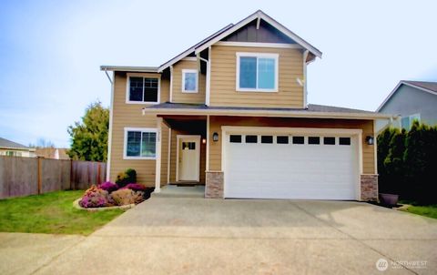 Photo of 1709 Hillcrest Loop, Mount Vernon, WA 98274 (MLS # 2492584)