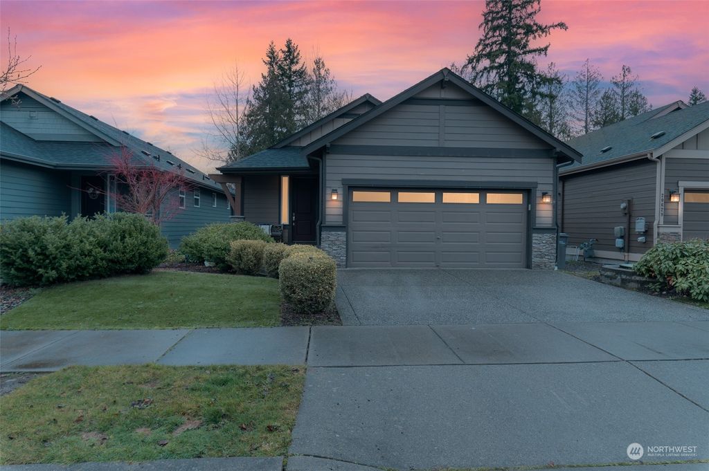 Photo of 20625 2nd Avenue W, Lynnwood, WA 98036 (MLS # 2189472)
