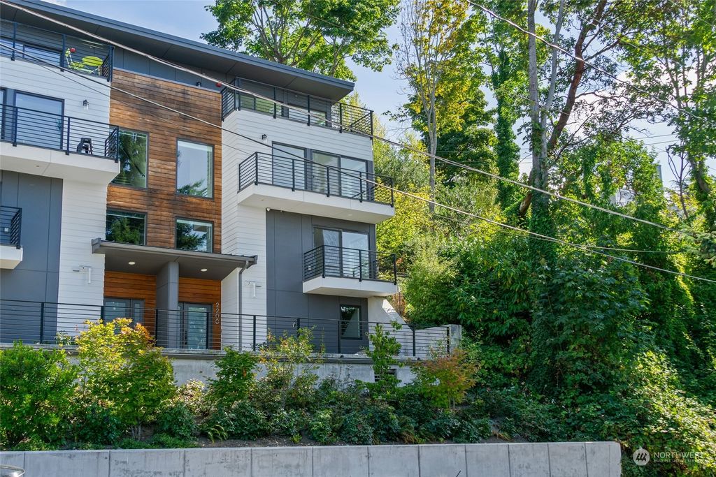 Photo of 2200 12th Avenue W, Seattle, WA 98119 (MLS # 2162027)