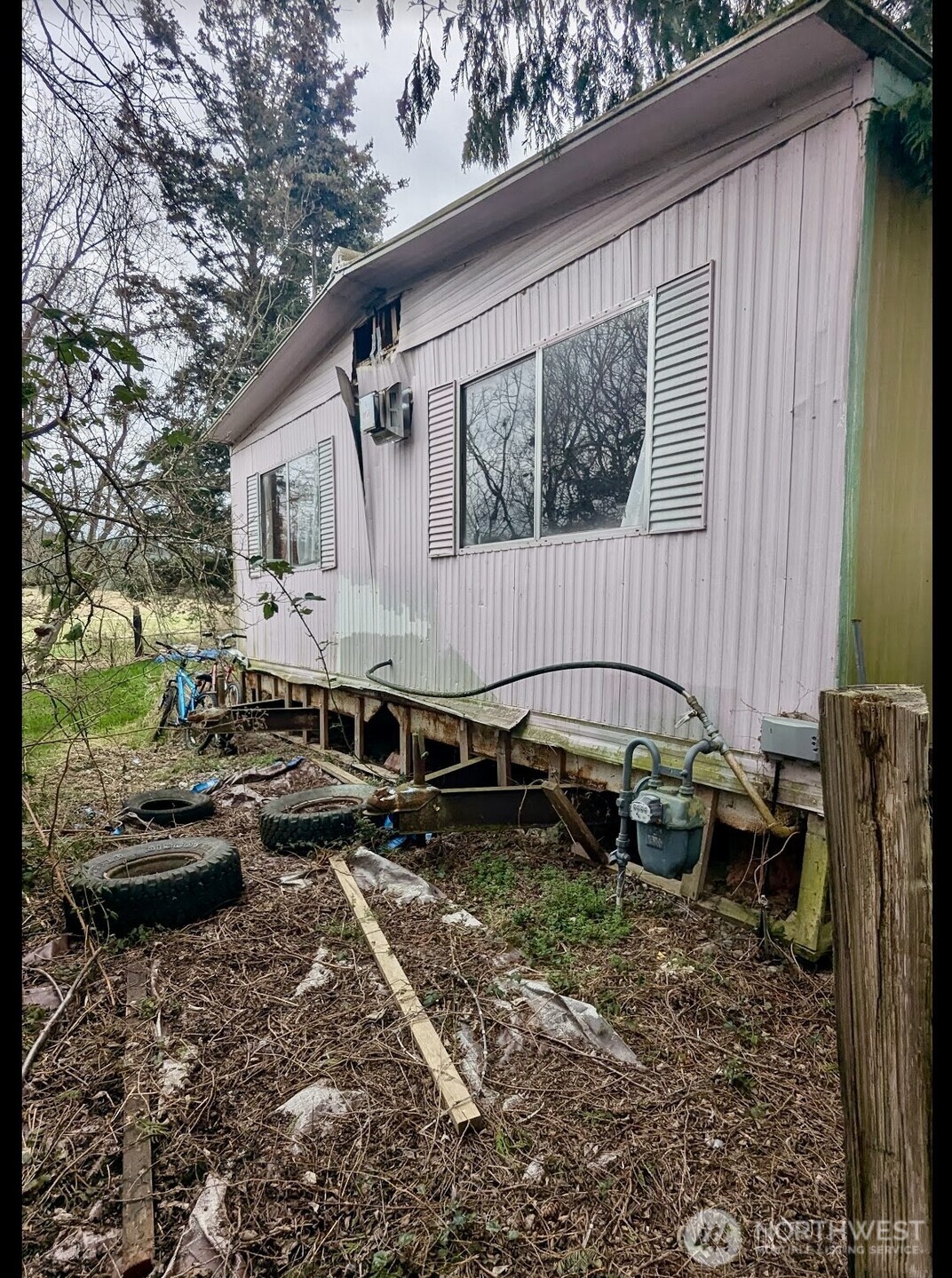 2317 Twin Place