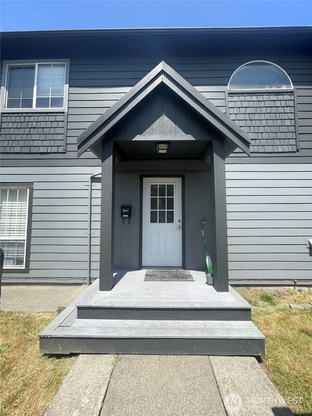 Photo of 933 29th Avenue S, Seattle, WA 98144 (MLS # 2386314)