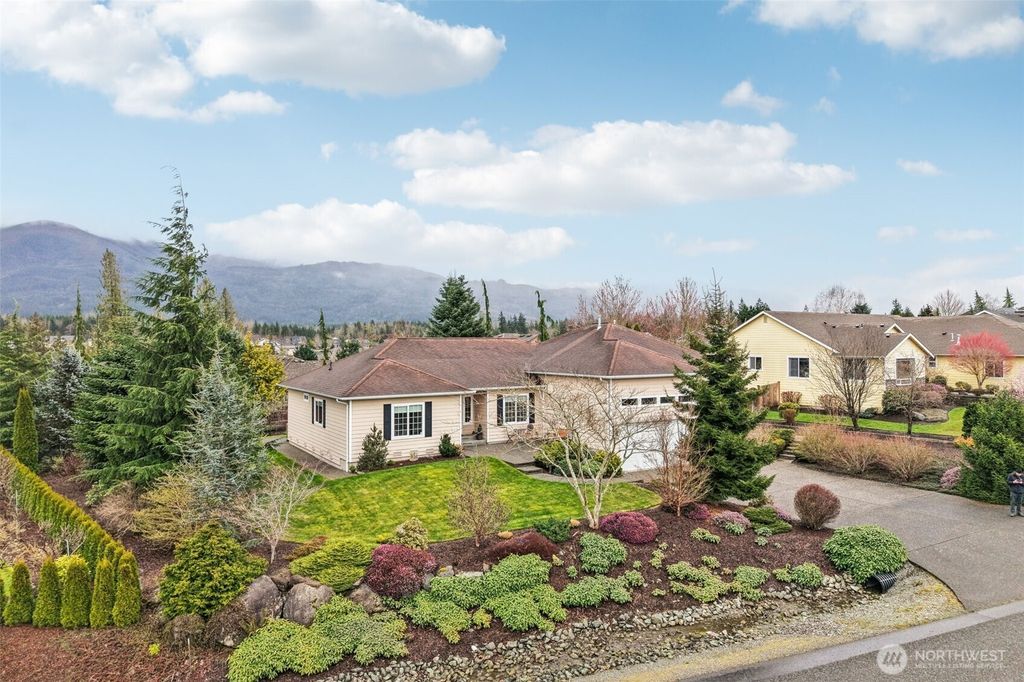 Photo of 16989 Sockeye Drive, Mount Vernon, WA 98274 (MLS # 2497442)
