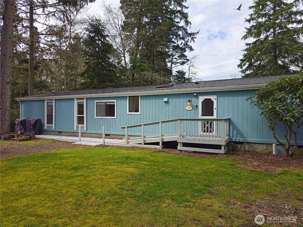 Photo of 1301 321st Pl, Ocean Park, WA 98640 (MLS # 2505935)