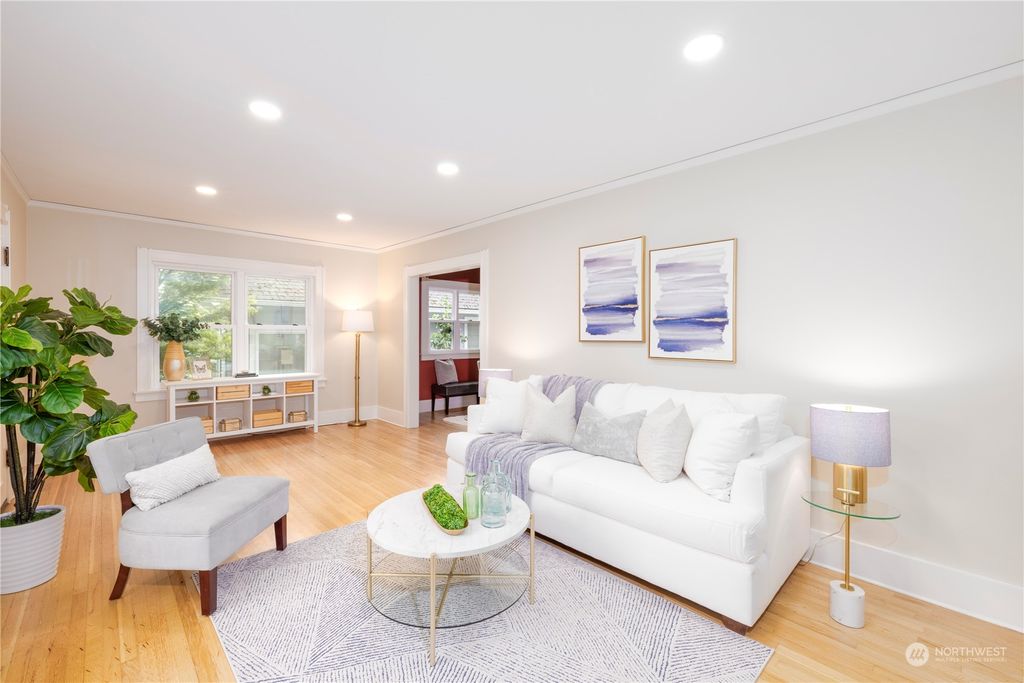 Photo of 8109 Fremont Avenue N, Seattle, WA 98103 (MLS # 2270273)