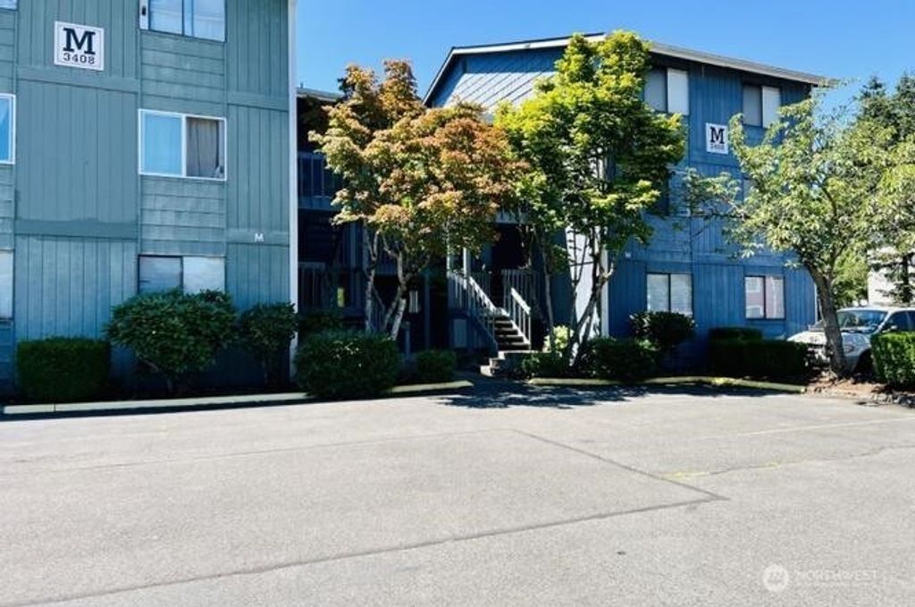 Photo of 3408 I Street NE #L-204, Auburn, WA 98002 (MLS # 2438294)
