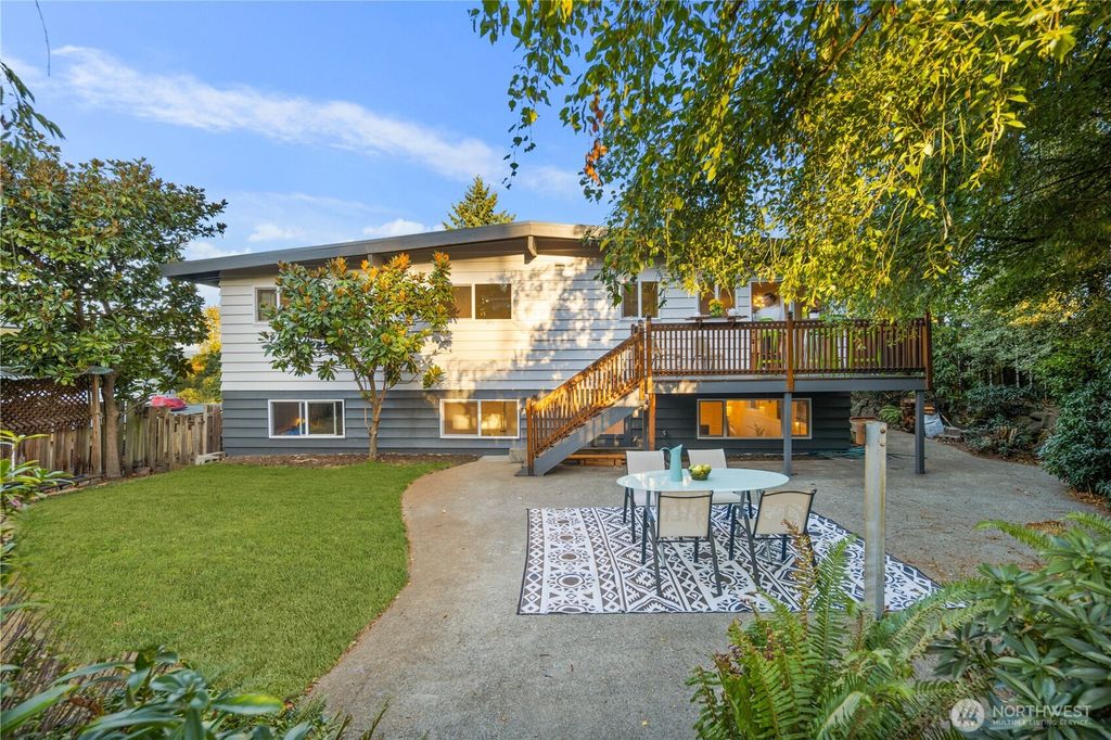 Photo of 19033 47th Avenue S, SeaTac, WA 98188 (MLS # 2435299)