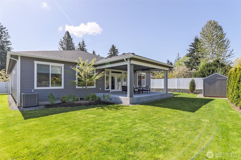 Photo of 1025 149th Place SE, Bellevue, WA 98007 (MLS # 2361118)