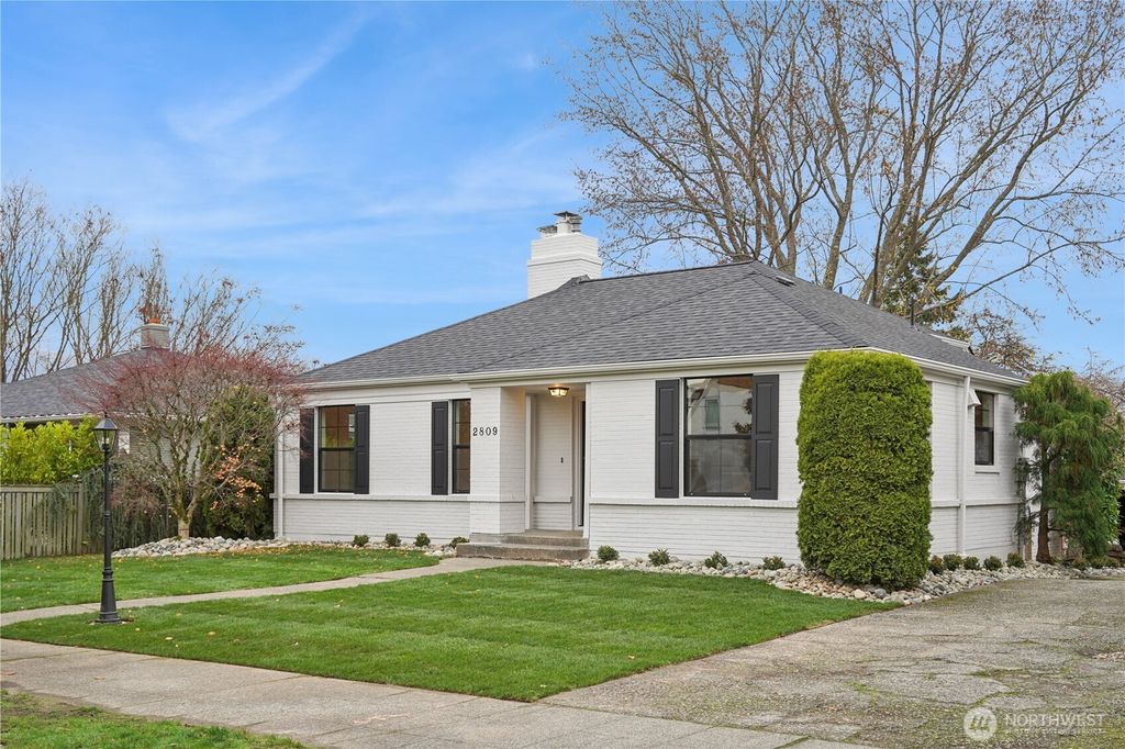 Photo of 2809 40th Avenue W, Seattle, WA 98199 (MLS # 2459734)