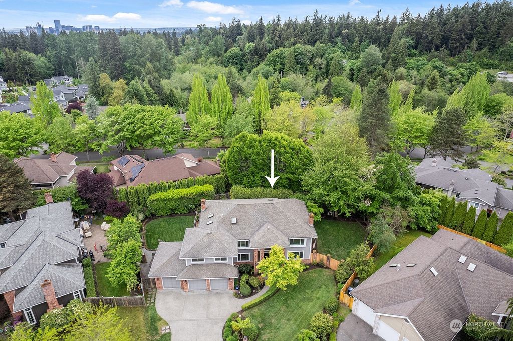 Photo of 4825 118th Avenue NE, Kirkland, WA 98033 (MLS # 2239603)