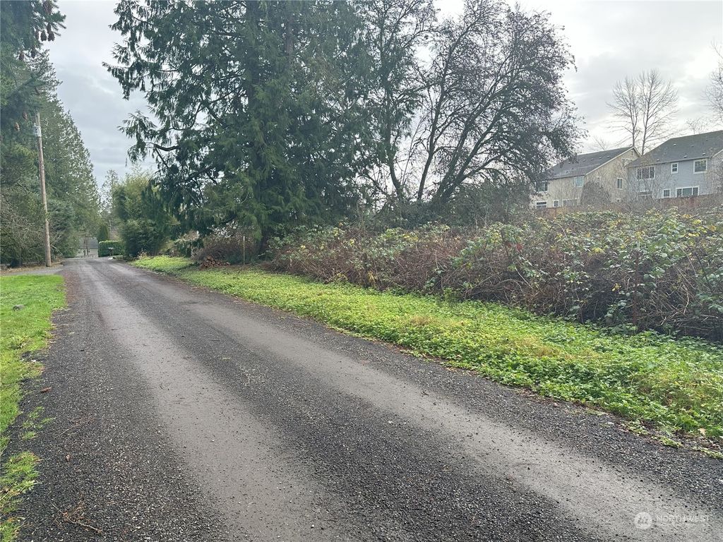 Photo of 7343 148th Avenue NE, Redmond, WA 98052 (MLS # 2316849)