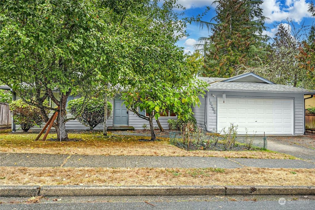 Photo of 18252 NE 31st Street, Redmond, WA 98052 (MLS # 2013538)