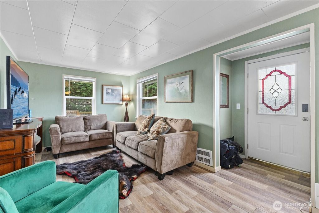 Photo of 3610 Bennett Drive, Bellingham, WA 98225 (MLS # 2464077)