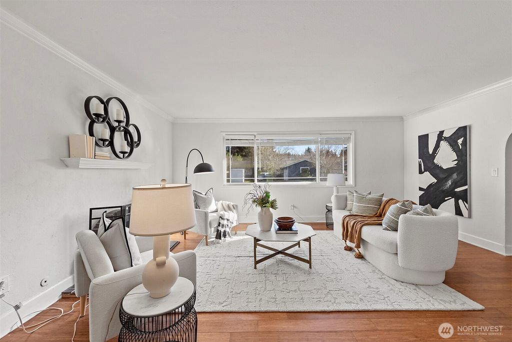 Photo of 14341 109th Avenue NE, Kirkland, WA 98034 (MLS # 2473257)