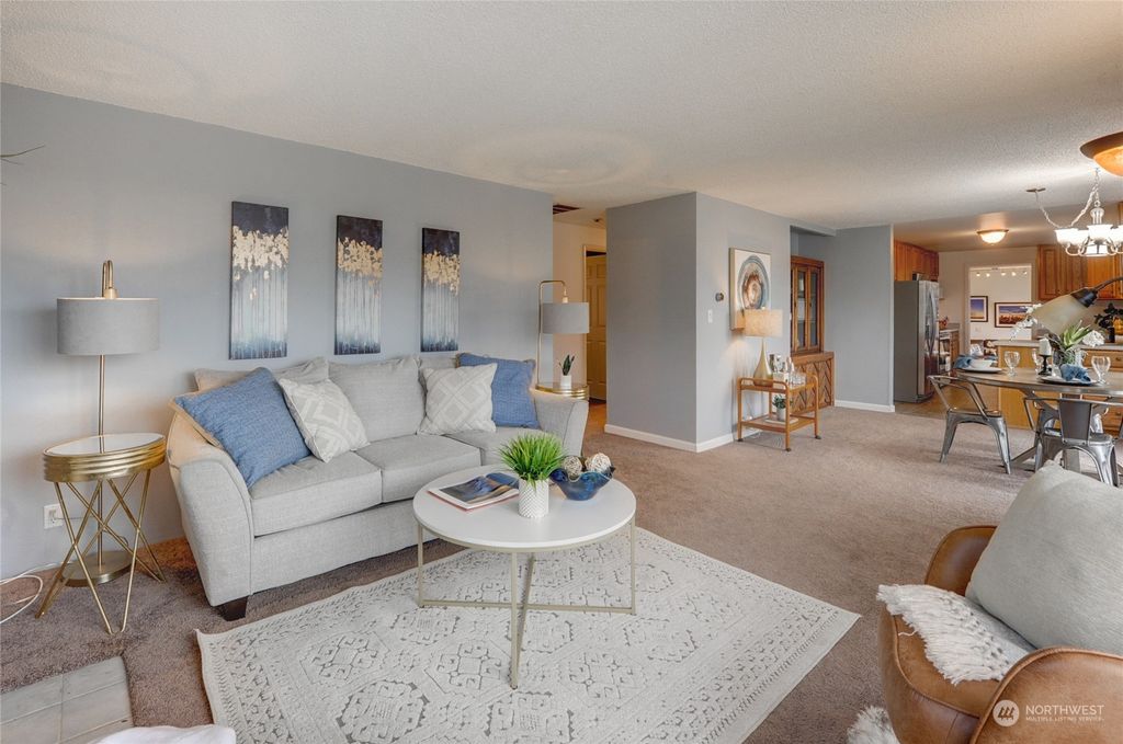 Photo of 2521 S 234th Street, Des Moines, WA 98198 (MLS # 2041227)