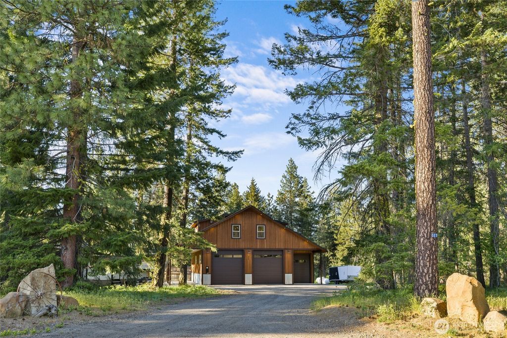 Photo of 327 Graham Road, Cle Elum, WA 98922 (MLS # 2519908)