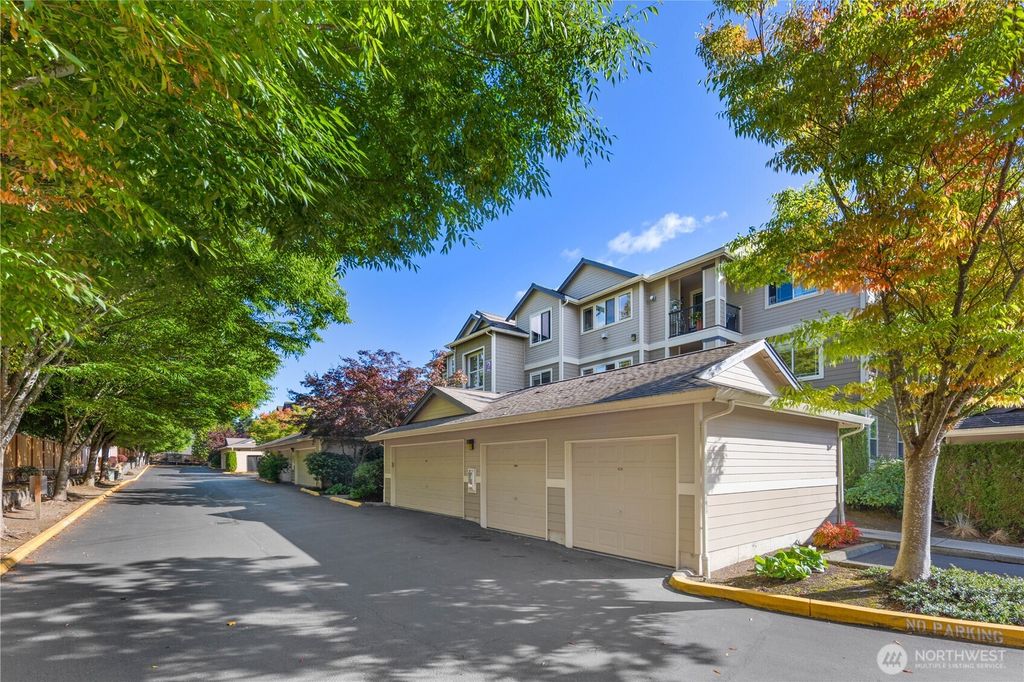 Photo of 107 164th Street SE #2-301, Bothell, WA 98012 (MLS # 2435289)