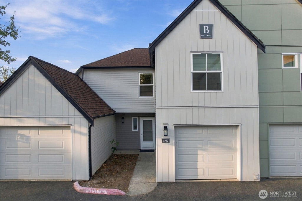 Photo of 6704 S 239TH Place #B102, Kent, WA 98032 (MLS # 2587713)