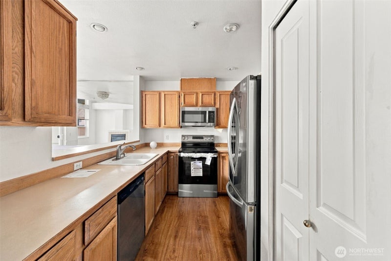 6704 S 239TH Place B102