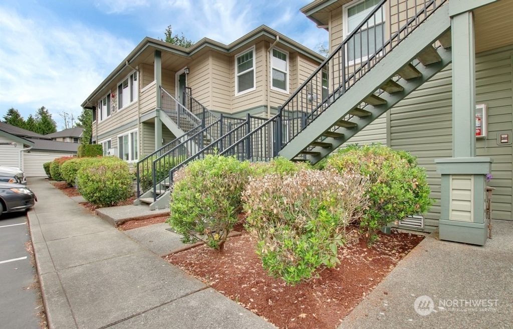 listing image 9367783910042876352