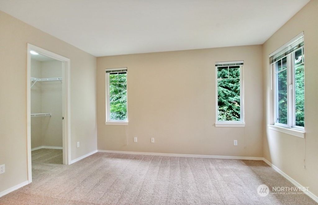 listing image 9367924056497876828