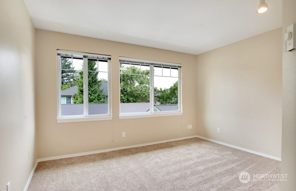 listing image 9365588356976351903