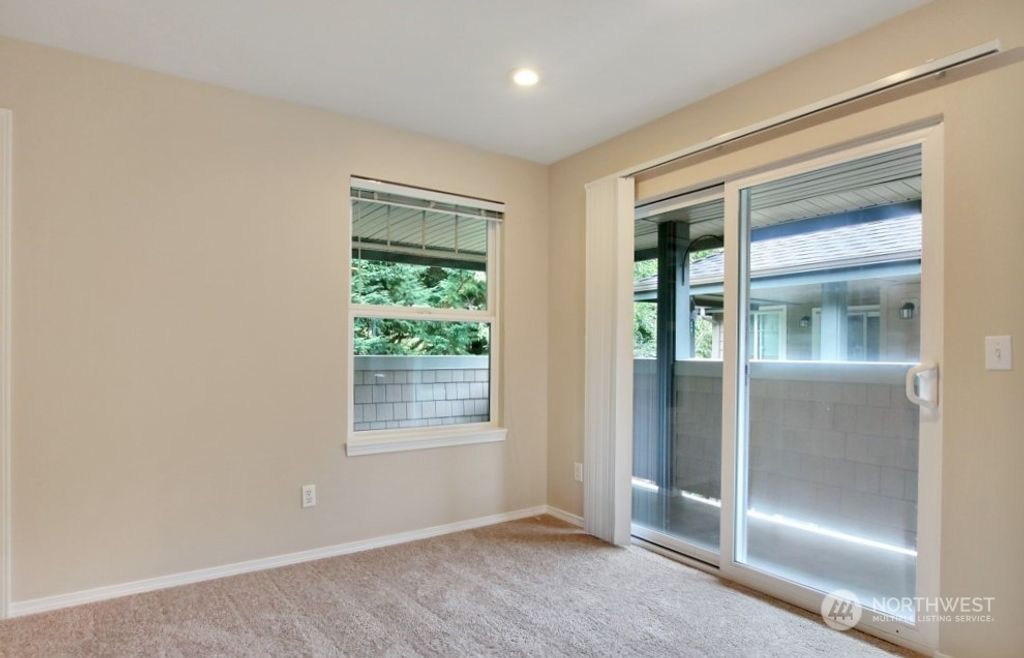 listing image 9369012857914529192
