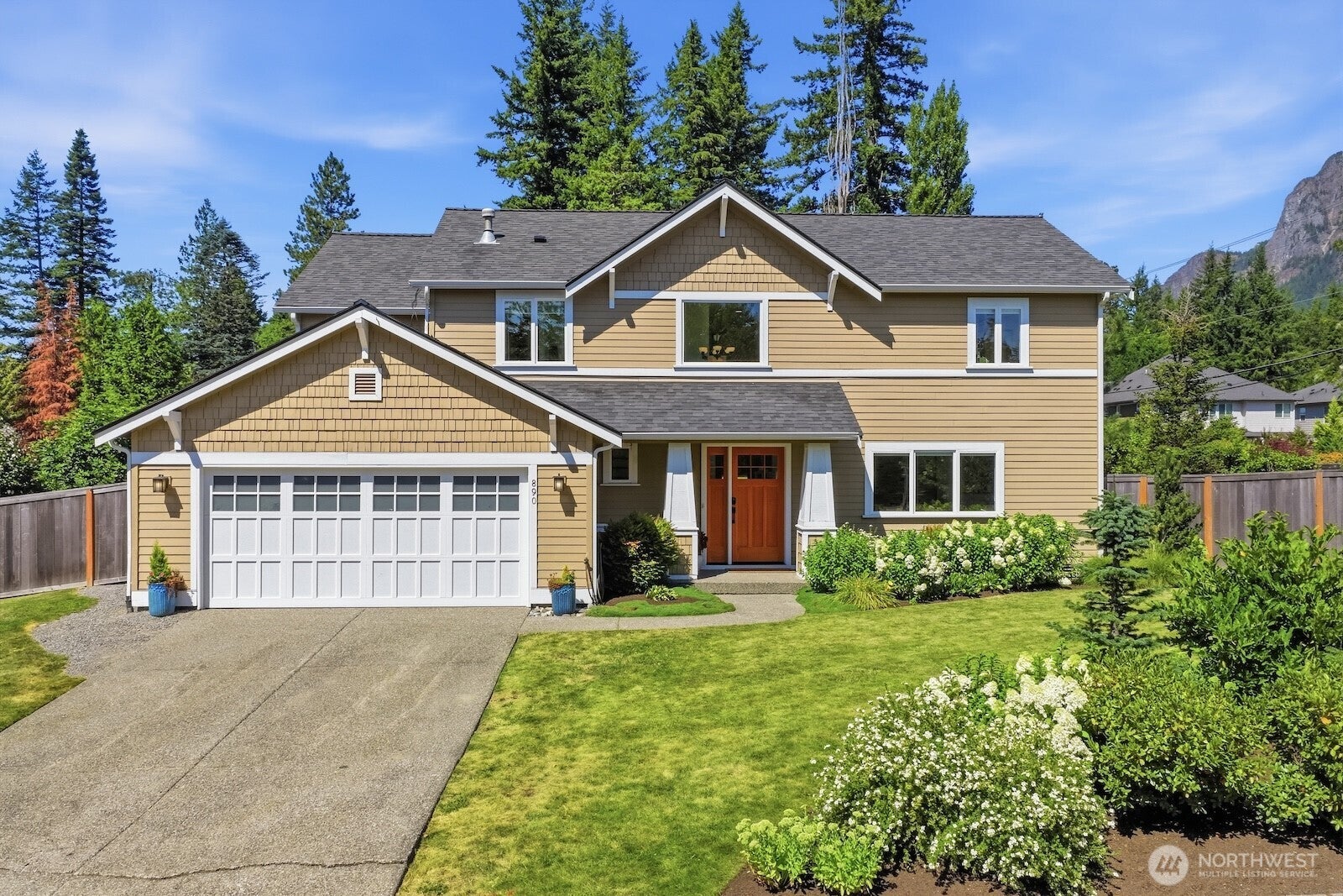 890 SE 10TH Street