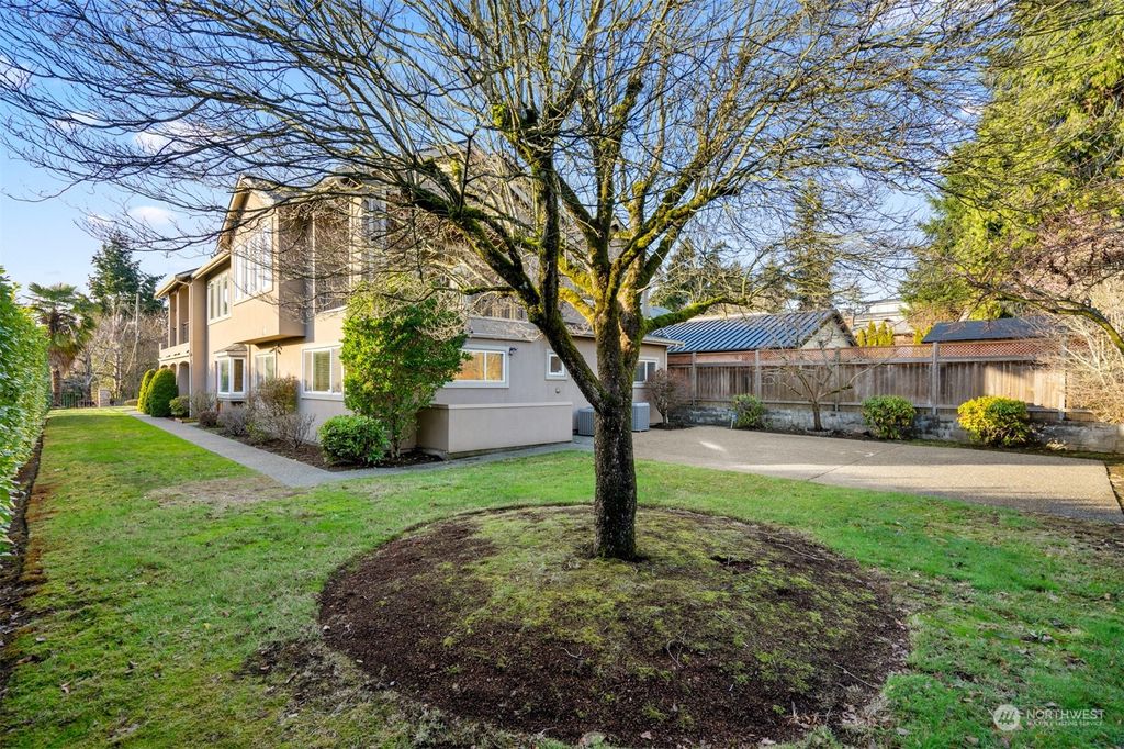 Photo of 3240 109th Avenue SE, Bellevue, WA 98004 (MLS # 2022595)