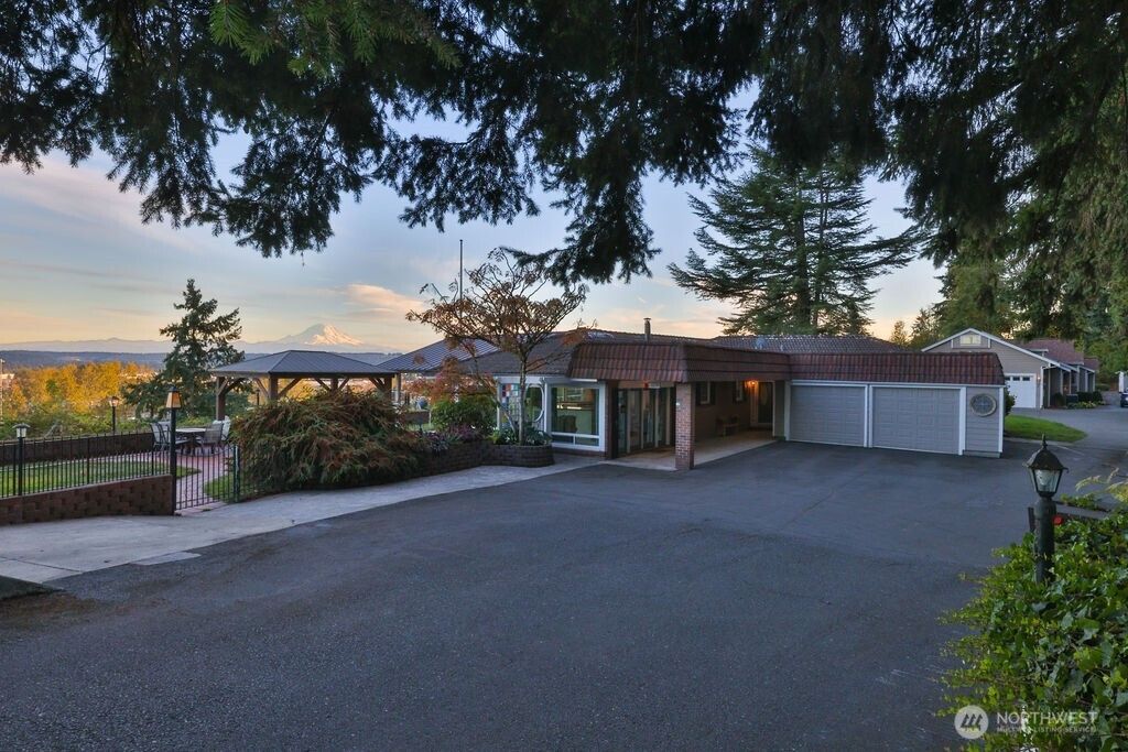 Photo of 100 Mountain View Drive SW, Auburn, WA 98001 (MLS # 2446629)