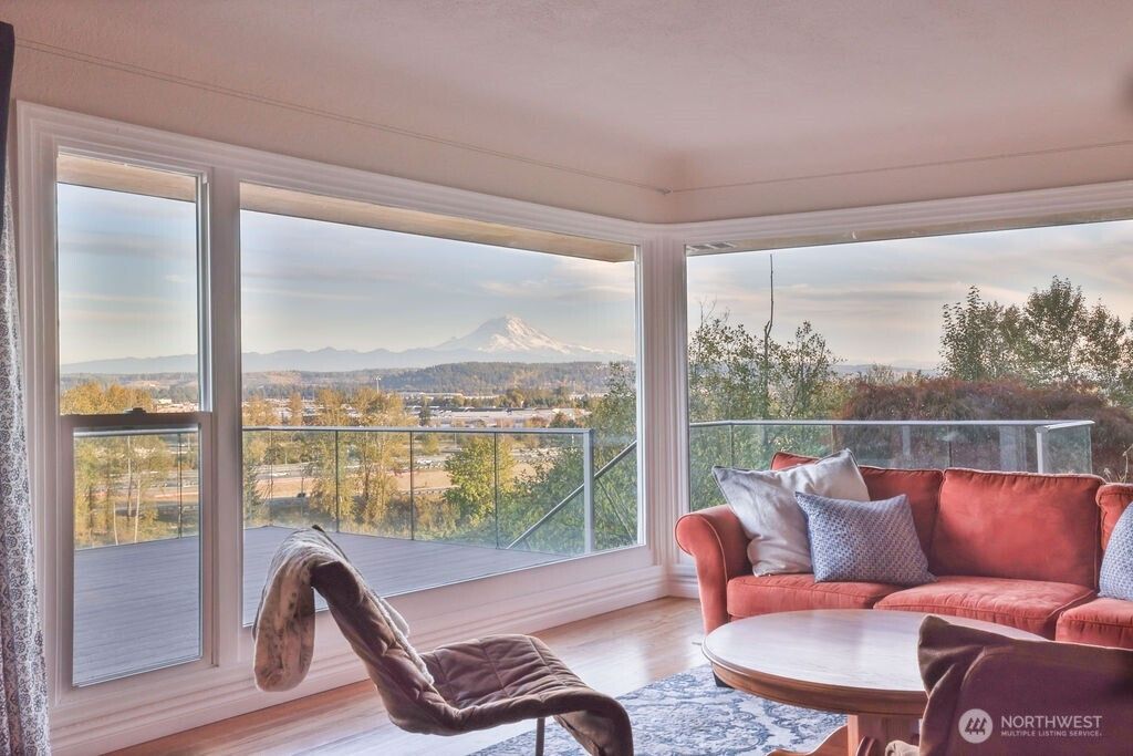 Photo of 100 Mountain View Drive SW, Auburn, WA 98001 (MLS # 2446629)