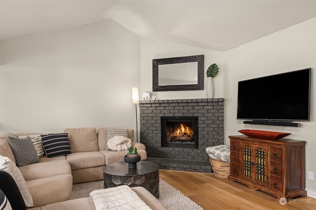 Photo of 1600 149th Place SE #3, Bellevue, WA 98007 (MLS # 2325680)