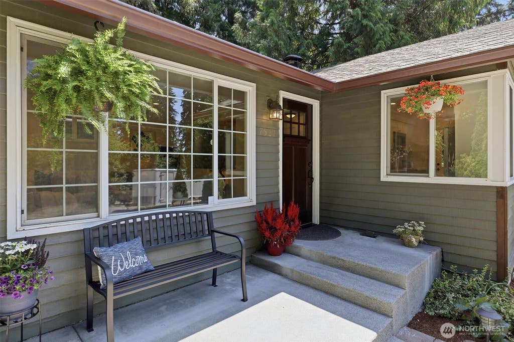 Photo of 7524 Maltby RD, Woodinville, WA 98072 (MLS # 2555015)