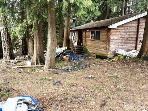 Photo of 530 E Wood Lane, Shelton, WA 98584 (MLS # 2508104)