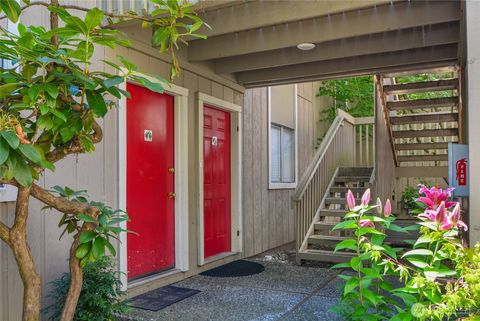 Photo of 4805 180th Street SW #F102, Lynnwood, WA 98037 (MLS # 2551340)