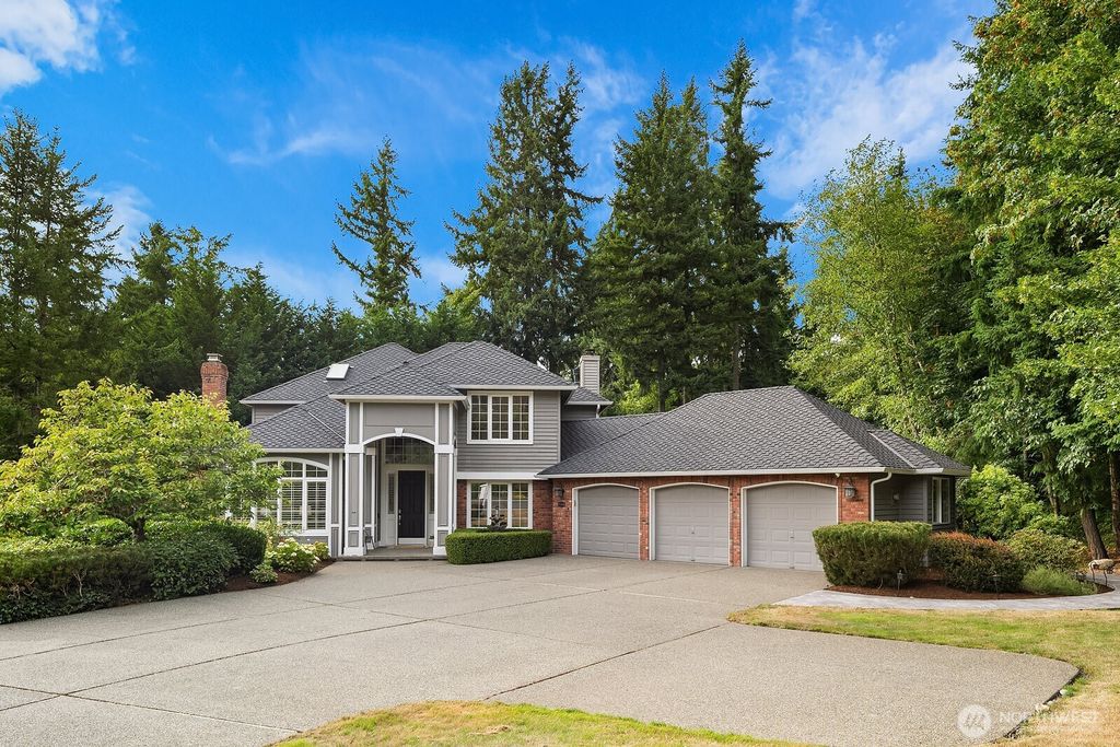 Photo of 21416 NE 81st Street, Redmond, WA 98053 (MLS # 2421254)