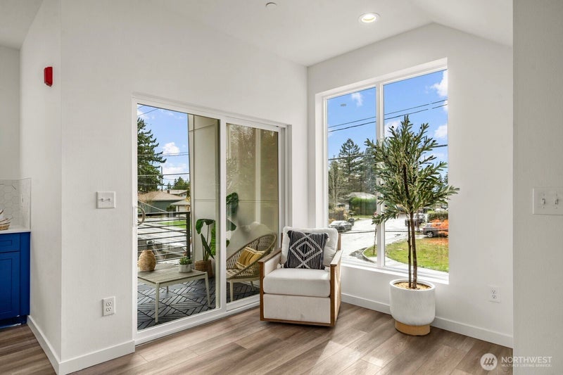 11543 17th Place SW
