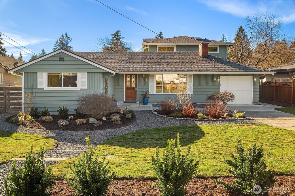 Photo of 21424 90th Avenue W, Edmonds, WA 98026 (MLS # 2344061)