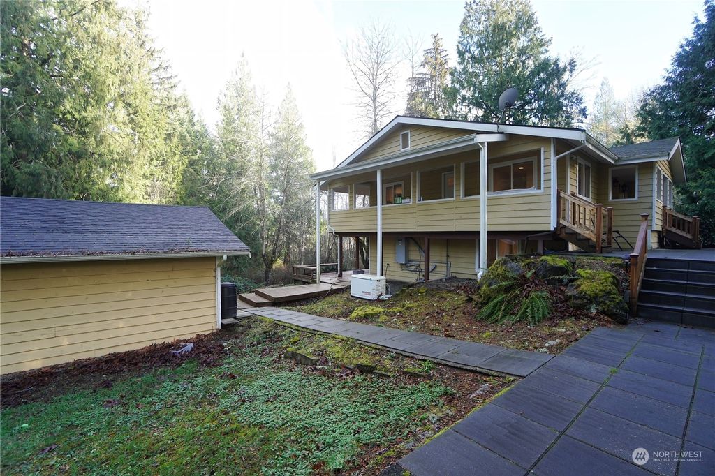 Photo of 5810 404th Avenue SE, Snoqualmie, WA 98065 (MLS # 2315852)