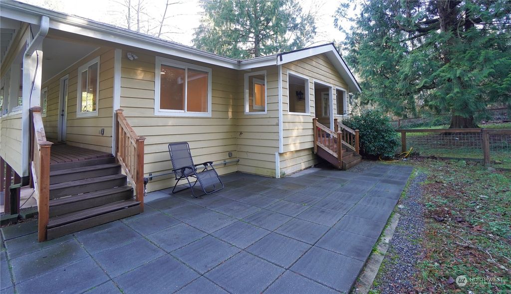 Photo of 5810 404th Avenue SE, Snoqualmie, WA 98065 (MLS # 2315852)