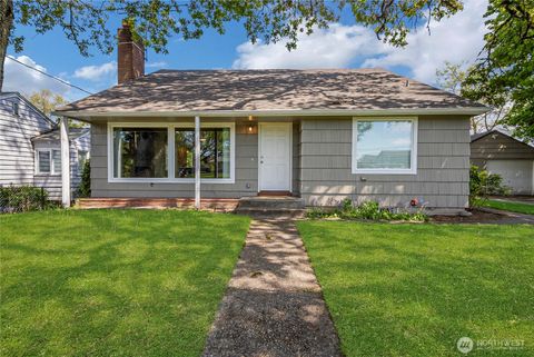 13211 C Street S, Tacoma, WA 98444 - MLS#: 2374454